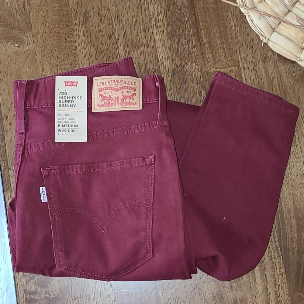 Levi 720 high rise super skinny jean